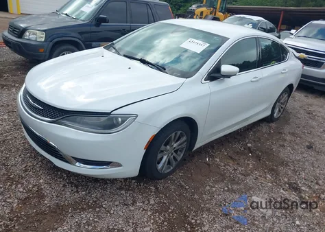 2016 Chrysler 200 Limited z USA, uszkodzony, nr VIN 1C3CCCAB3GN131981